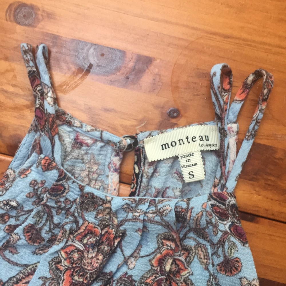 Adorable top! - Picture 4 of 4